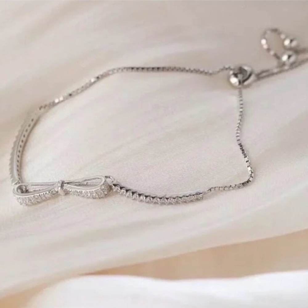 Beautiful 925 Sterling Silver adjustable Bow Bracelet
